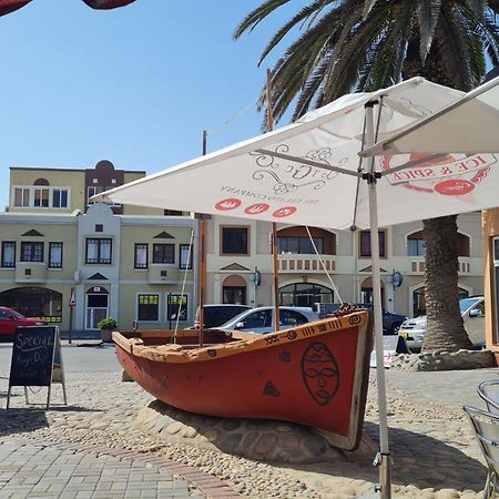 Bismarck Swakopmund Apartment Bagian luar foto